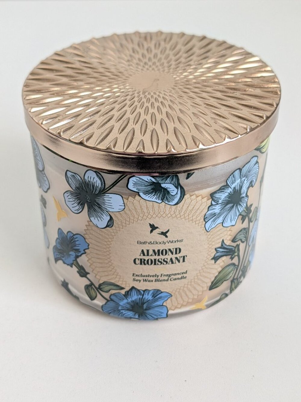 Bath & Body Works Almond Croissant 3-Wick Scented Candle 14.5 oz Jar Candle
